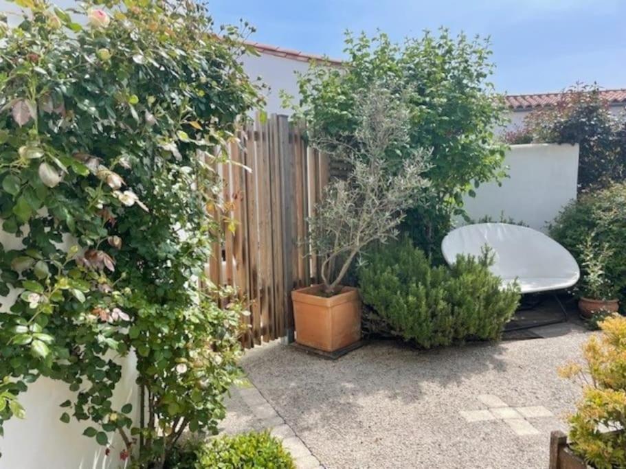 Maison De Vacances La Flotte 00491Ui Exterior foto